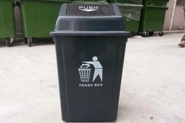 Hình ảnh thực tế thùng đựng rác phòng ngủ được ưa chuộng hiện nay