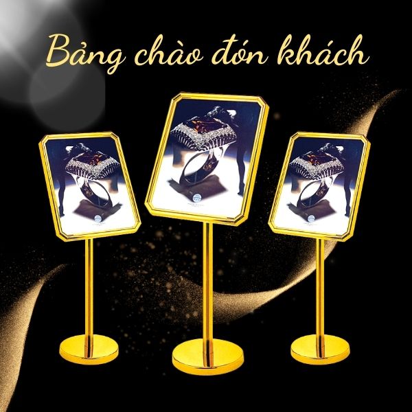 Mẫu bảng welcome đón khách inox vàng đang thịnh hành hiện nay