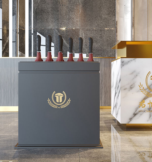 Kệ đứng thông thường vững vàng hơn khi đứng trên mặt sàn