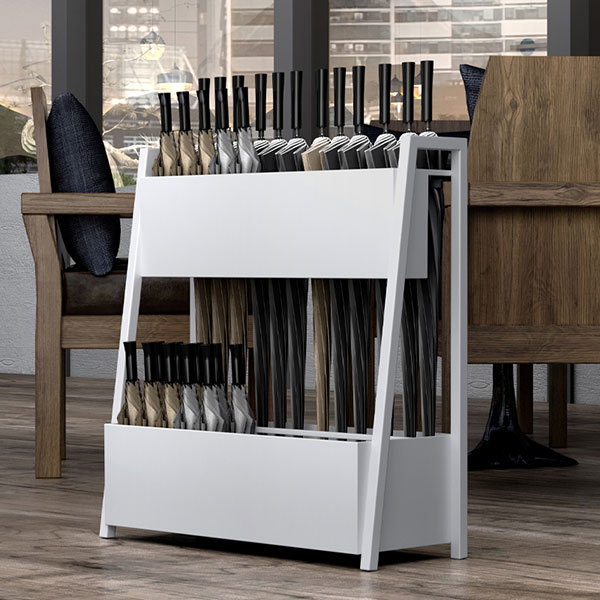 Khoảng trống phía trước kệ dùng để in logo