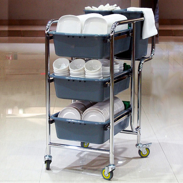 Chở lượng bát đĩa vừa phải trên xe