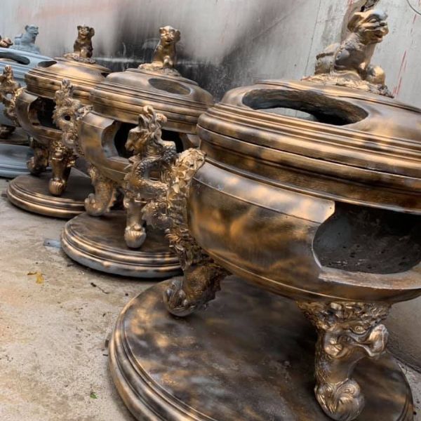 Lư hóa vàng bằng đồng