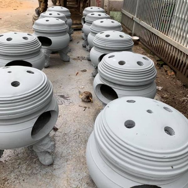 Lư hóa vàng bằng xi măng