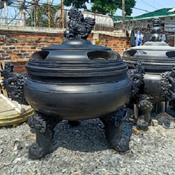 Lư hóa vàng bằng xi măng