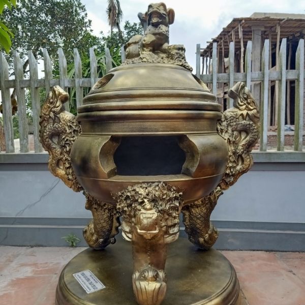 Lư hóa vàng chung cư