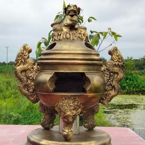 Lư hóa vàng chung cư