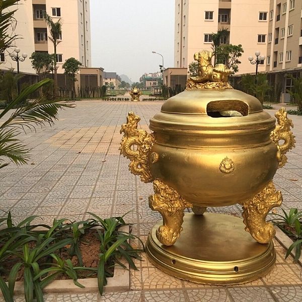 Lư hóa vàng chung cư