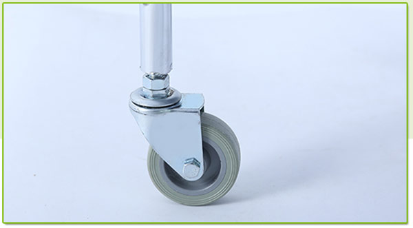 Bánh xe giúp di chuyển dễ dàng