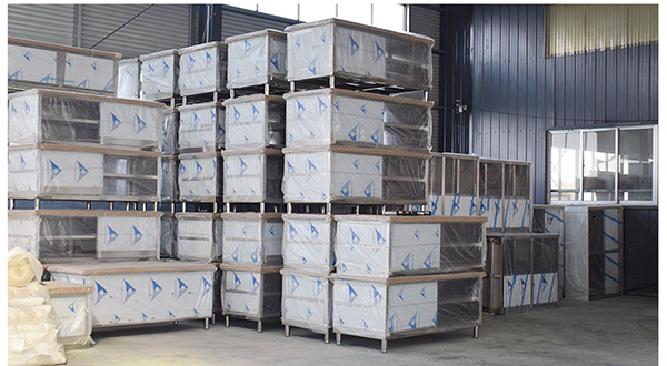 Kho hàng rộng với nguồn hàng luôn có sẵn