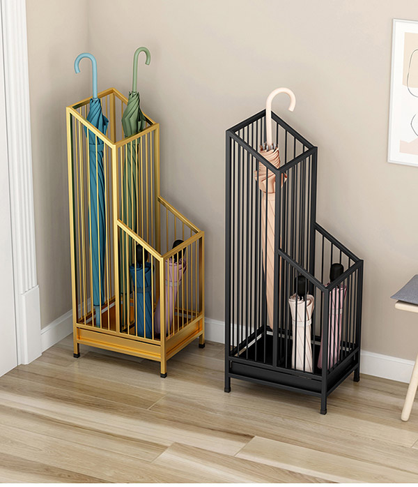 Bạn có thể chọn lựa giá cắm ô thép phun sơn đen hoặc màu vàng đồng