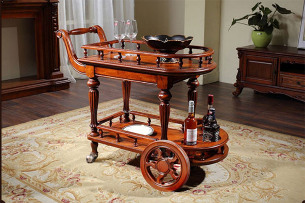 Mẫu xe đẩy rượu gỗ đơn giản nhưng ai cũng ưng ý