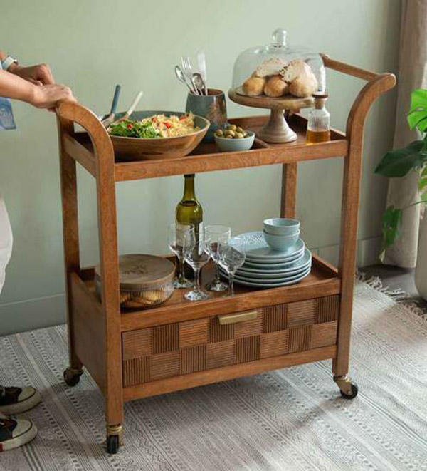 Đẩy xe di chuyển với tốc độ vừa phải