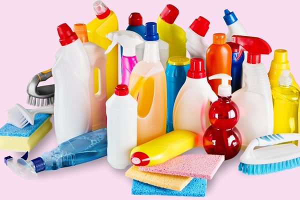 Không dùng các hóa chất tẩy rửa mạnh