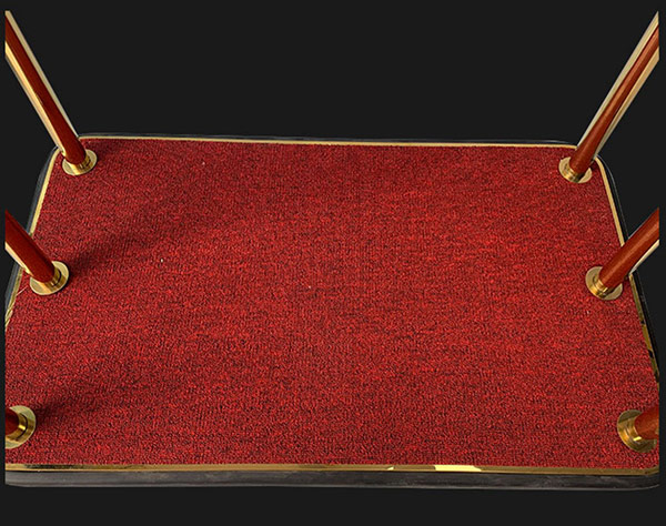 Đừng quên giặt thảm đặt hành lý