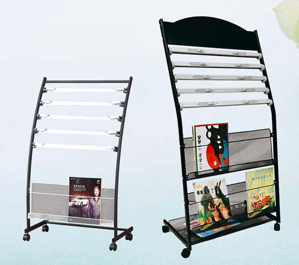 Chọn mua giá kệ để tạp chí có bánh xe hỗ trợ di chuyển