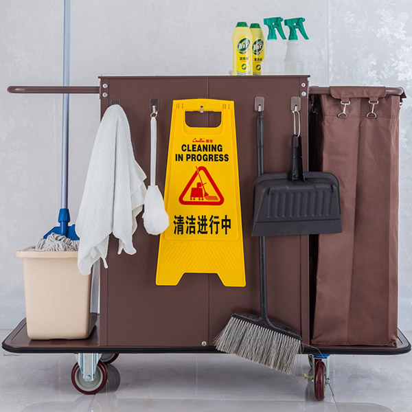 Thiết bị vệ sinh để sau khung xe làm buồng