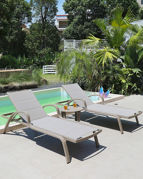 Chọn ghế tắm nắng vải lưới giúp bạn tiết kiệm chi phí