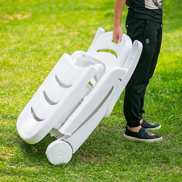 So với ghế nhựa khung thường, khung gấp gọn có giá cao hơn