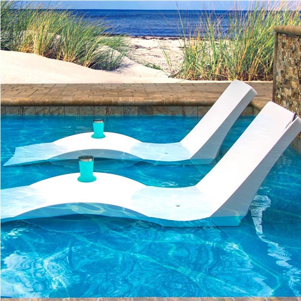 Chân dung ghế nằm hồ bơi ngập nước được nhiều resort tin dùng hiện nay