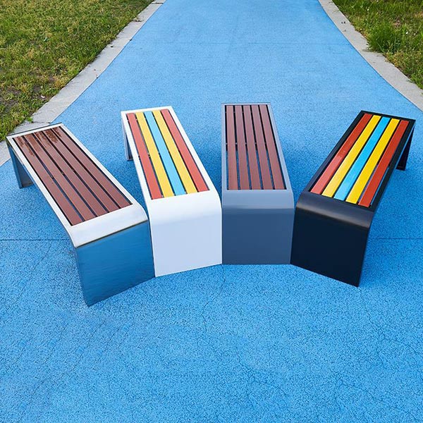 Giá thành ghế băng dài ngoài trời không quá cao