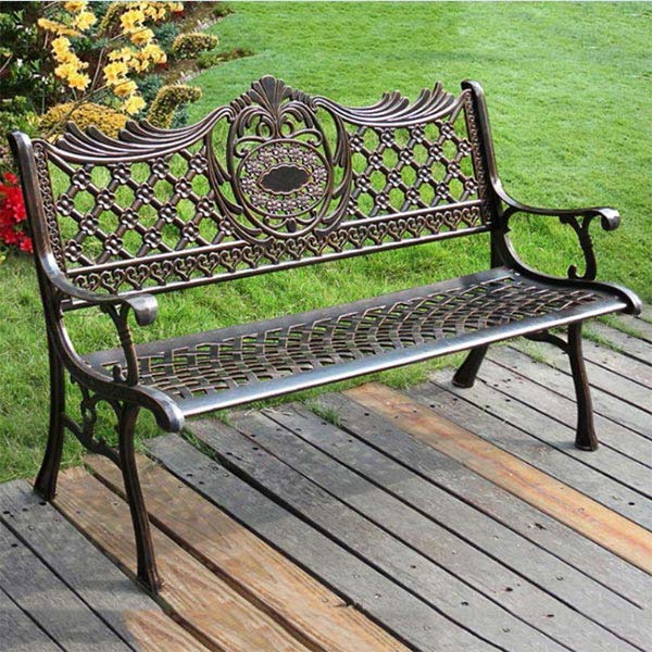 Ghế công viên bằng sắt có tuổi thọ trung bình