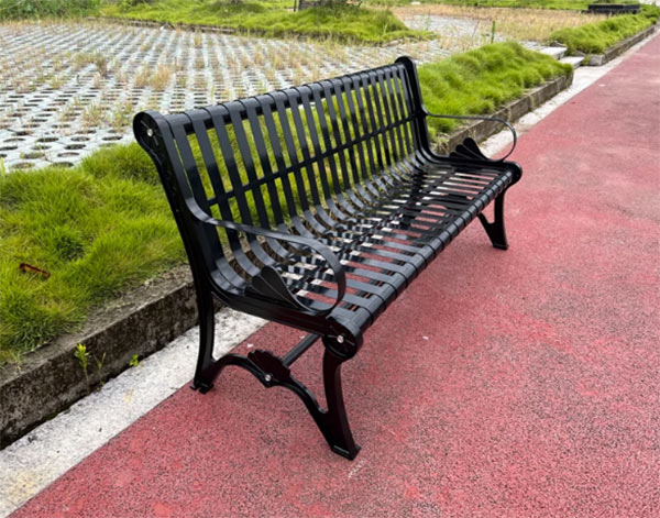Ghế gang đúc công viên màu đen