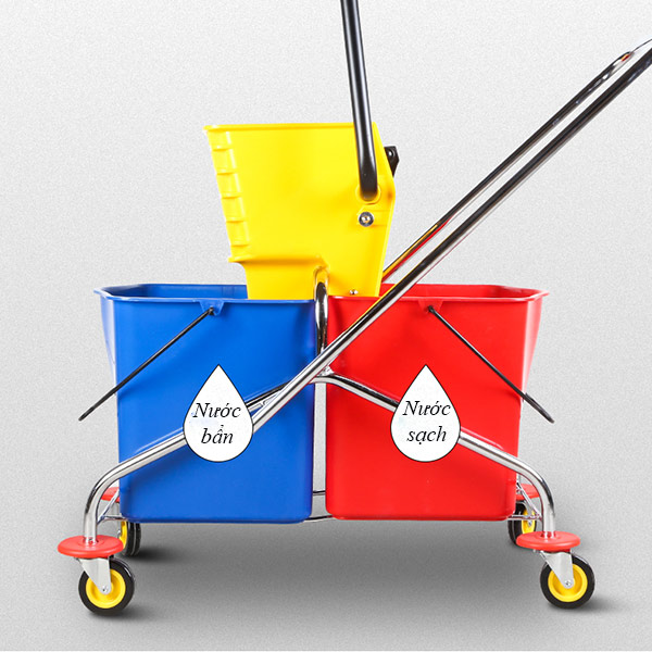 Xe ép nước lau sàn đôi sở hữu 2 xô nước có chức năng riêng biệt