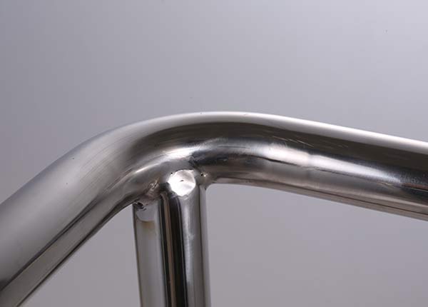 Các điểm nối trên khung xe cũng cần quan sát kỹ