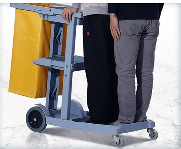 Không đứng lên xe