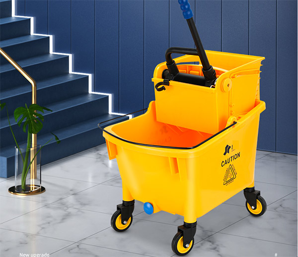 Xe vắt móp - thiết bị hỗ trợ việc vệ sinh sàn nhà nhanh chóng