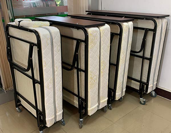 quy trình vệ sinh giường phụ: Cất trữ giường phụ vào kho nếu chưa cần dùng đến