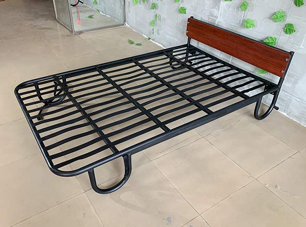 quy trình vệ sinh giường phụ: Làm sạch Khung giường