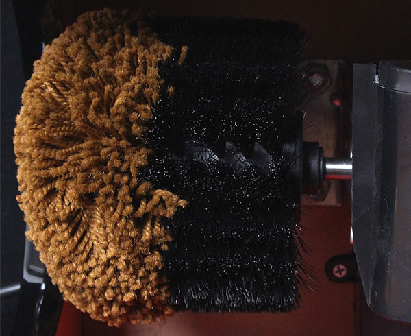 Chổi đánh bụi màu đen, đánh bóng màu nâu