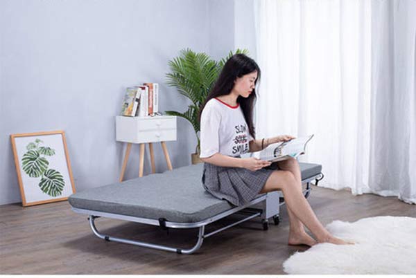 Nằm và ngồi trên giường đúng cách