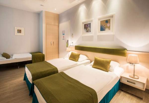 Lắp đặt thêm extra bed sẽ trả thêm chi phí cho khách sạn