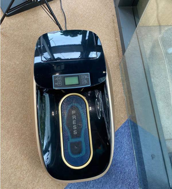 Giá máy bọc giày cũ thường rẻ hơn máy mới tới một nửa