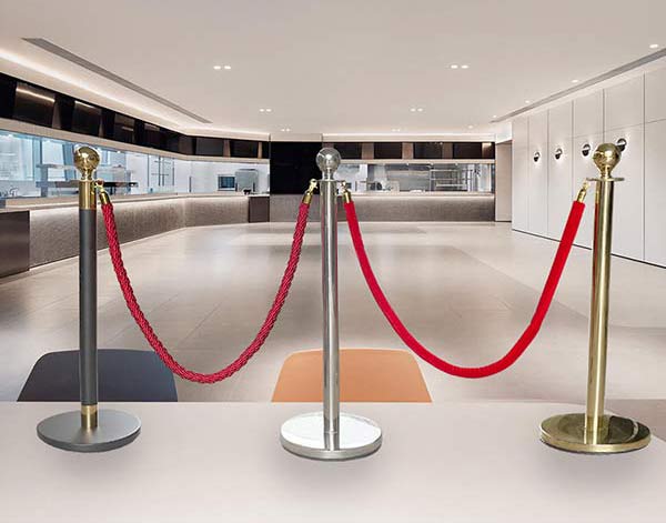 Cột chắn dây trùng có ngoại hình đẹp nên thường dùng trong không gian sang trọng