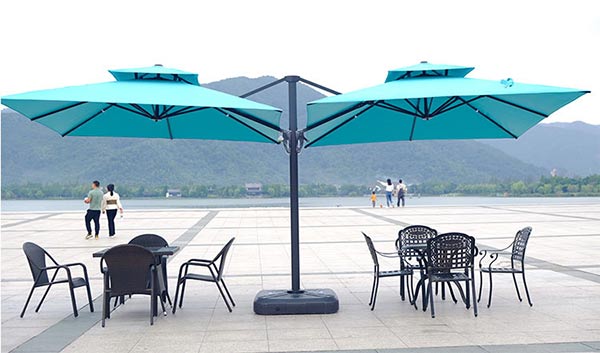 Mẫu dù che nắng ngoài trời màu xanh pastel