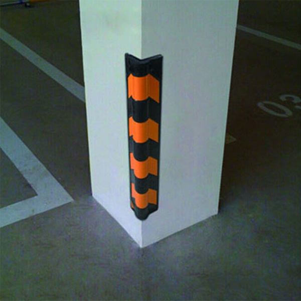 Ốp cột cao su ngoài đời thật