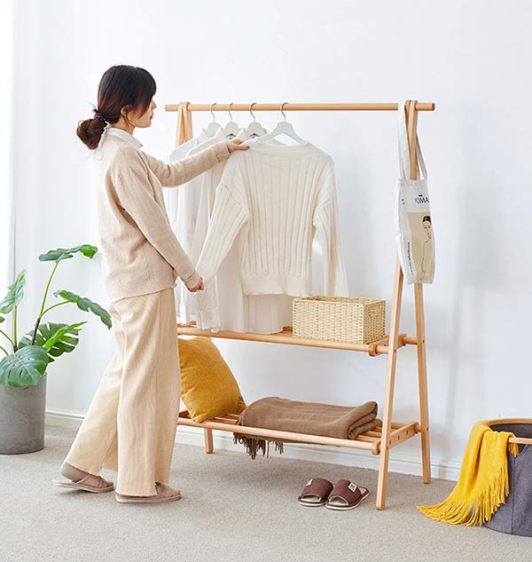 Công dụng chính là treo, bảo quản quần áo, tư trang