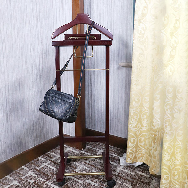 Đảm bảo cây treo treo được nhiều đồ