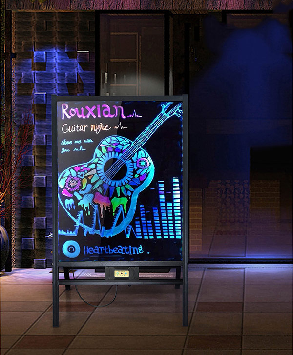 Bảng led dạ quang thực sự ấn tượng về màu sắc