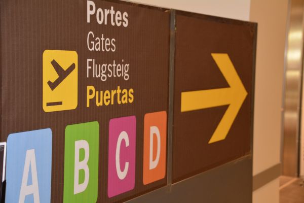 Alu là chất liệu sản xuất bảng thông tin chỉ dẫn khách sạn