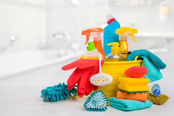 Dụng cụ vệ sinh làm sạch nhà tắm