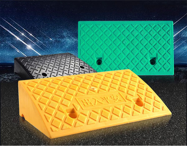 Bục dắt xe bằng nhựa di động hiện rất được ưa chuộng