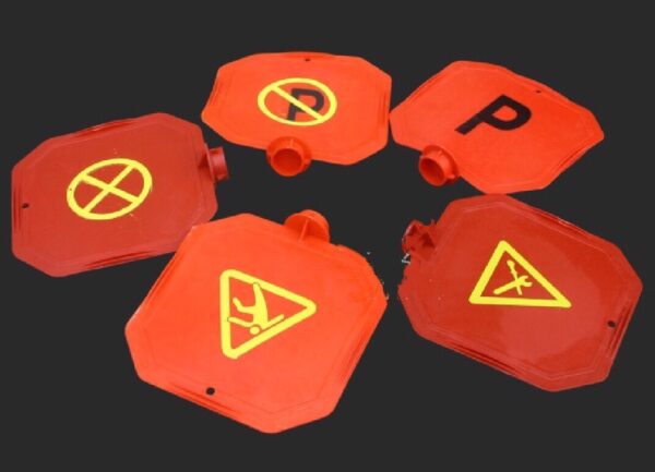 Đa dạng hình ảnh cảnh báo trên bảng vuông