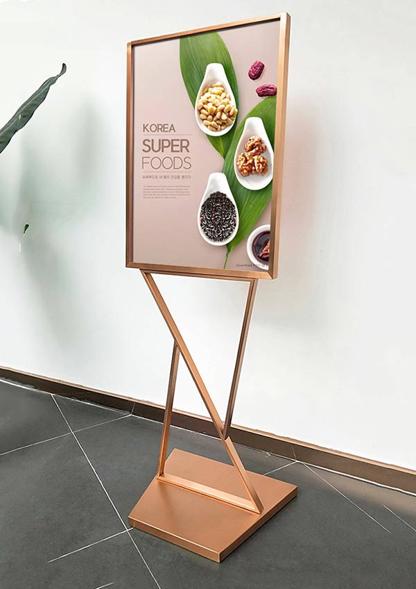 Bảng chào welcome mạ vàng sang trọng