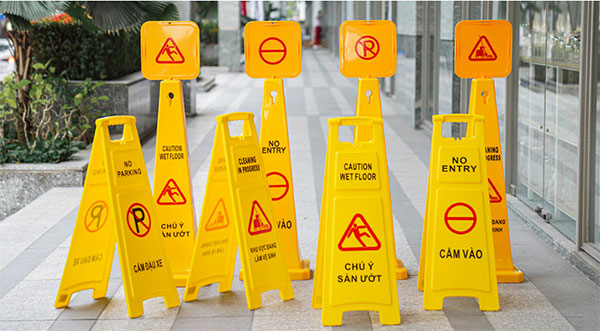 Biển cảnh báo chữ A, hình trụ