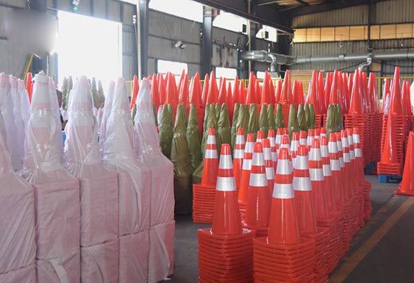 Hành Tinh Xanh - tổng kho trụ cảnh báo an toàn