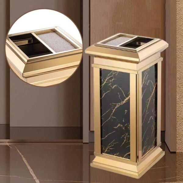 Khay gạt tàn thiết kế cạnh nắp thùng rác